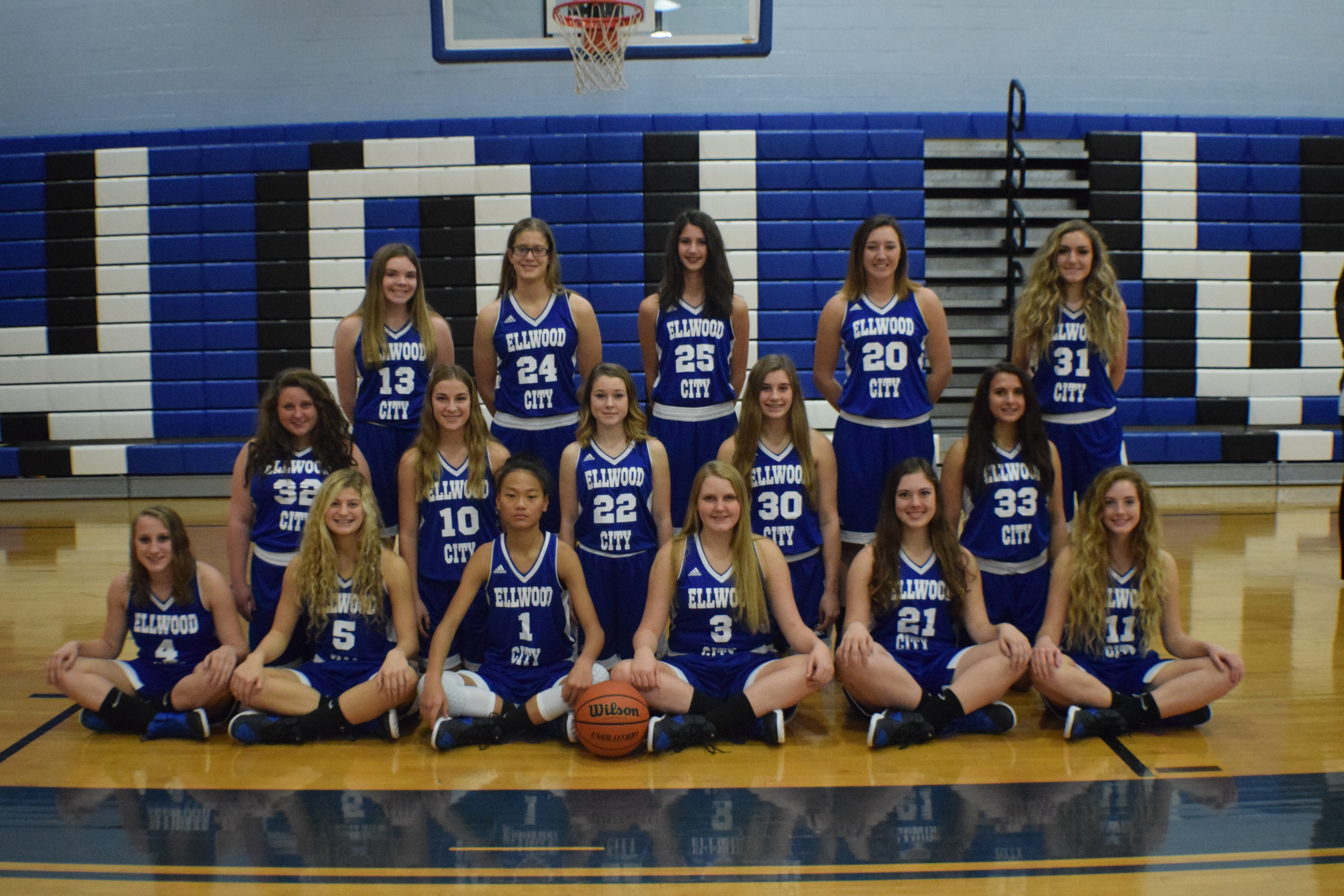 Lincoln's Women's Basketball Team